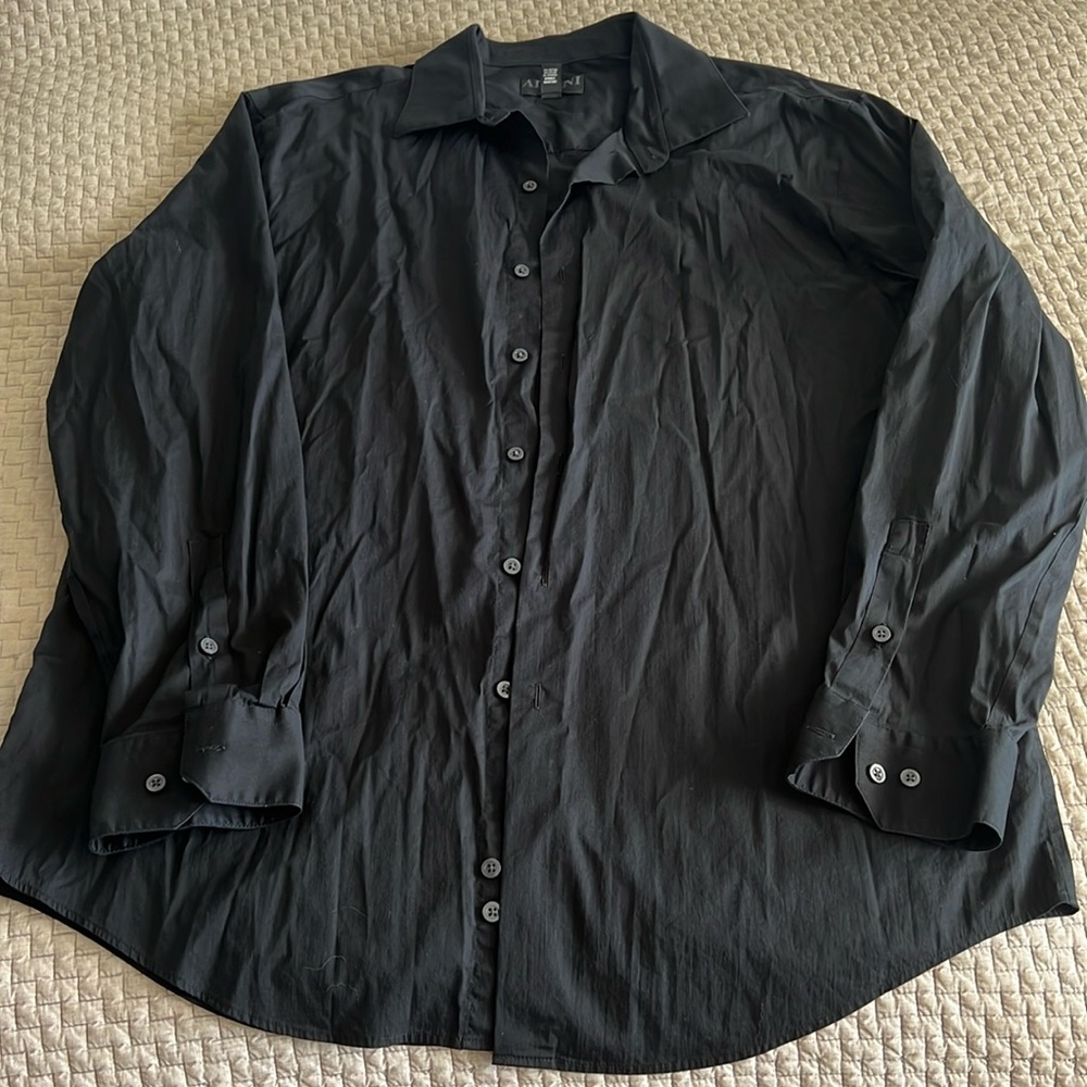 Men’s Alfani slim fit button down shirt. Size XL